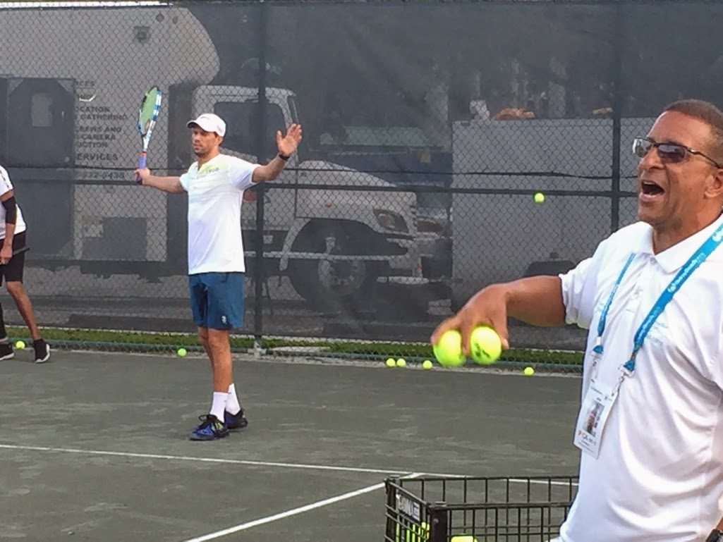 Mark Williams with Bryan Brothers